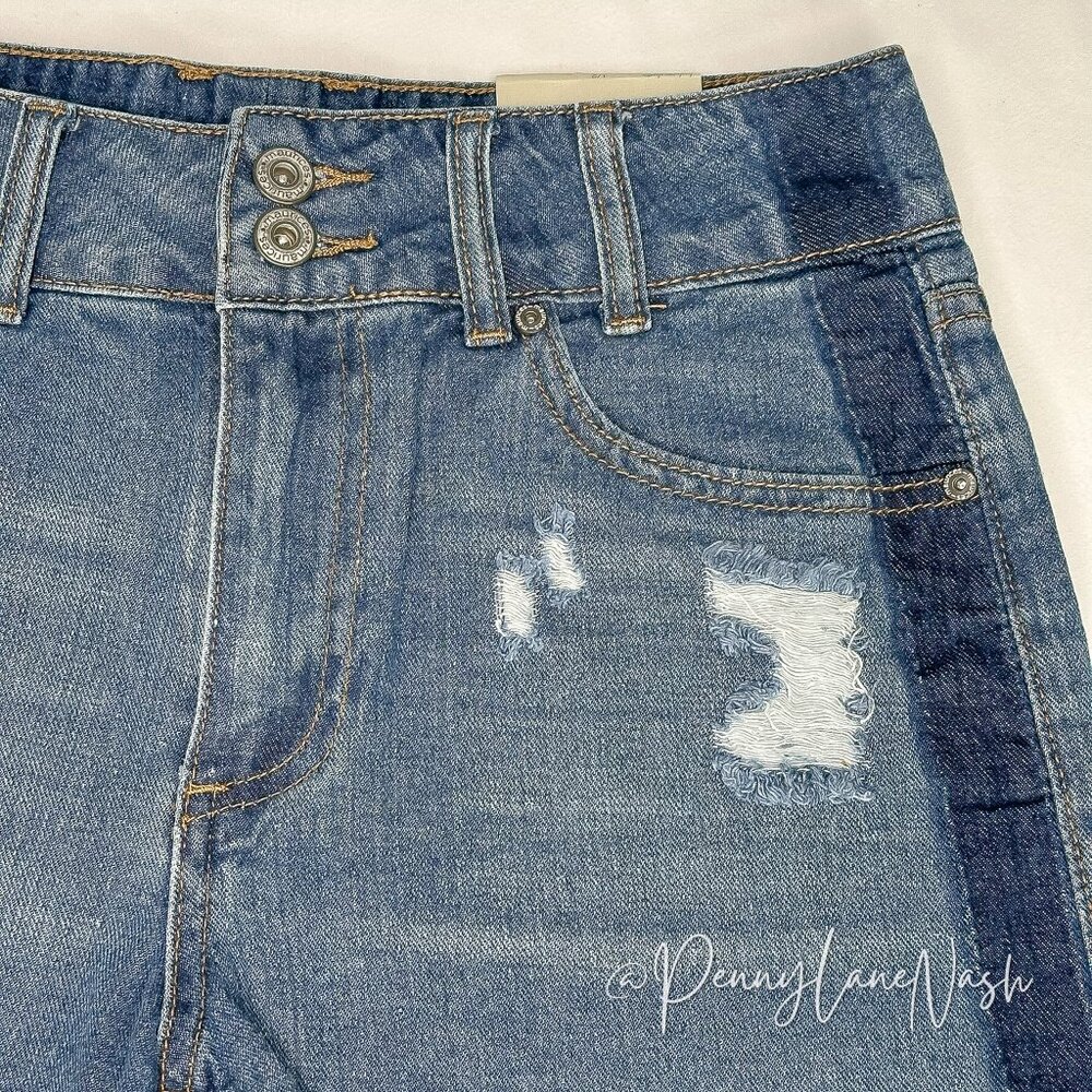 NWT Maurices High Rise Distressed Denim Jean Shorts - Picture 3 of 8